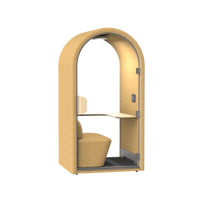 Sydney akoestische belcel in geel met modern design voor rustig bellen en online vergaderen op kantoor.