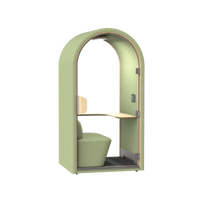 Sydney akoestische belcel in groen met modern design voor rustig bellen en online vergaderen op kantoor.