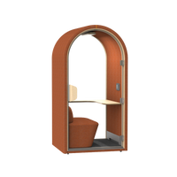 Sydney akoestische belcel in rood met modern design voor rustig bellen en online vergaderen op kantoor.